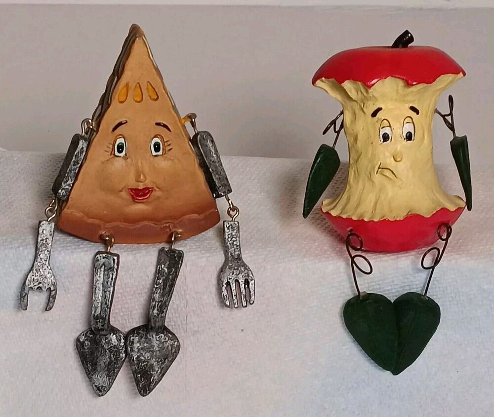 Lot of 2 WMG Anthropomorphic Shelf Sitter 2006 Figurine Apple Core & Pie